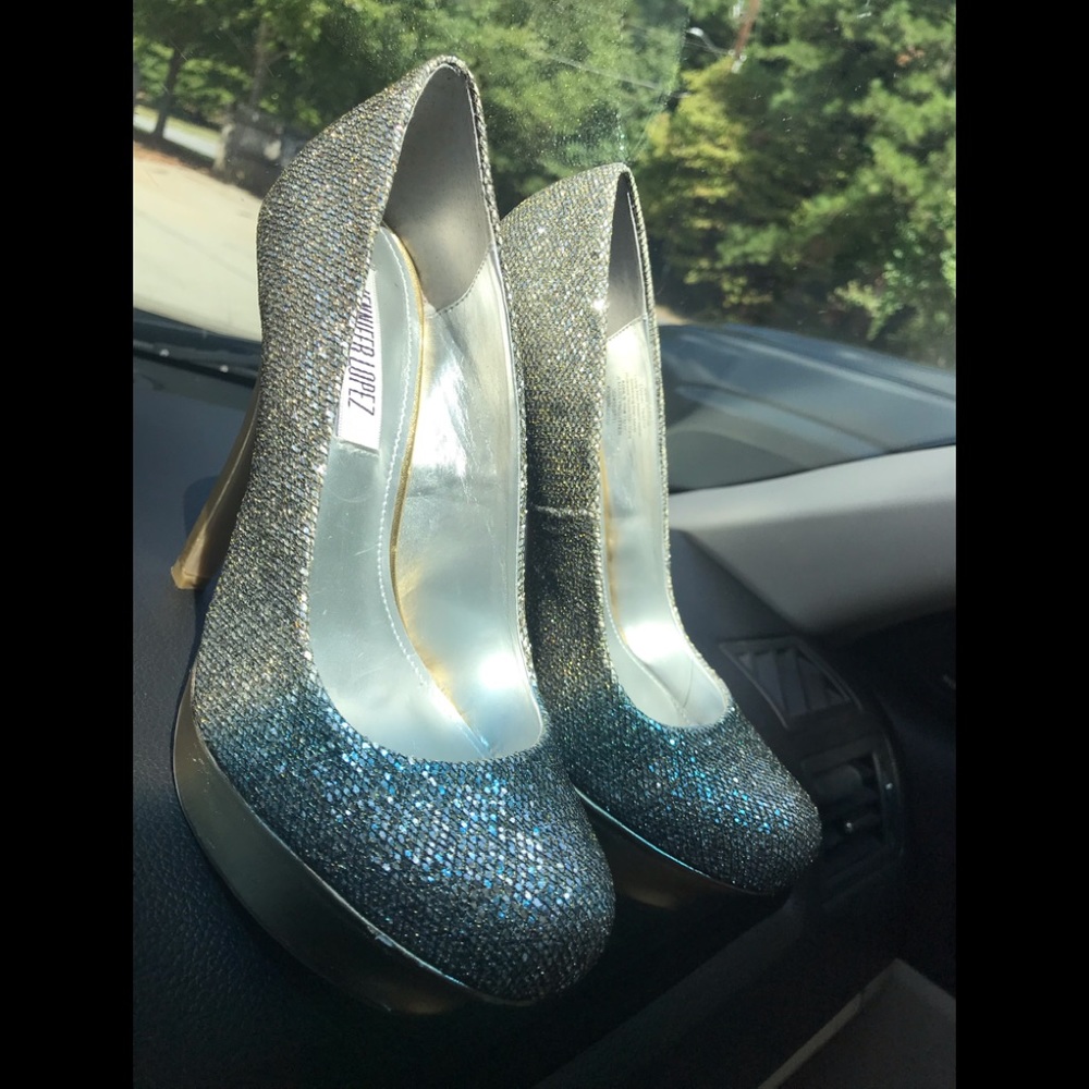 Gold shimmering heels